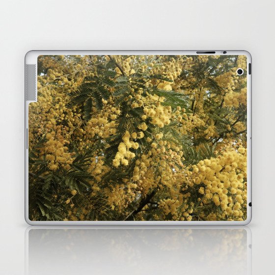 Nature marvels us with simple things Laptop & iPad Skin