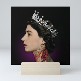 Queen Noir Mini Art Print