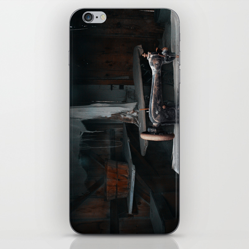 Un Genio Due Compari Un Pollo A Genius Two Partners And A Dupe Iphone Skin By Dearantler Society6