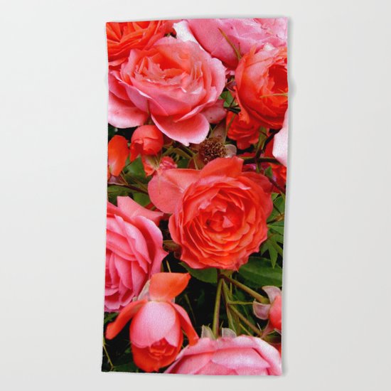 Red Roses Beach Towel
