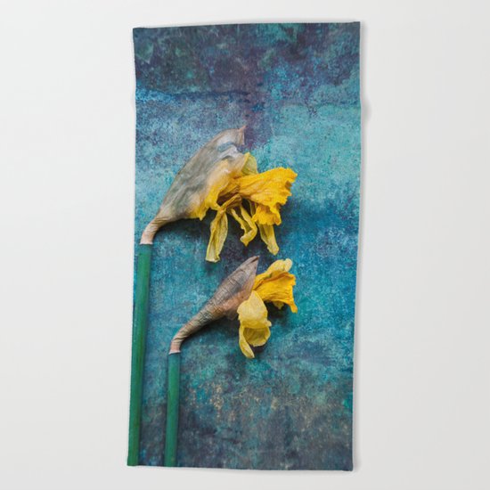 Daffodil Beach Towel