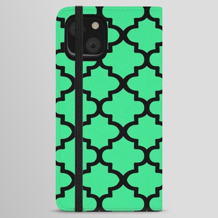 Quatrefoil Pattern In Black Outline On Light Green iPhone Wallet Case