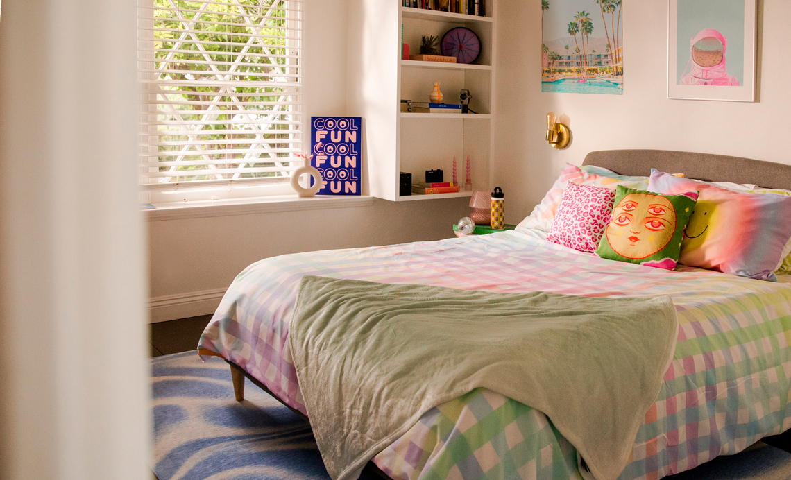 How To Hang A Tapestry In A Dorm Room