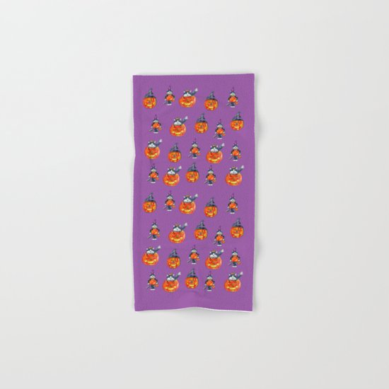 Black Cats and Jack-o-lanterns Hand & Bath Towel