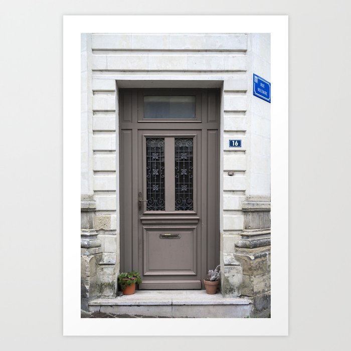 The brown door nr. 16 - French frontdoor - loire valley street and travel photography Art Print