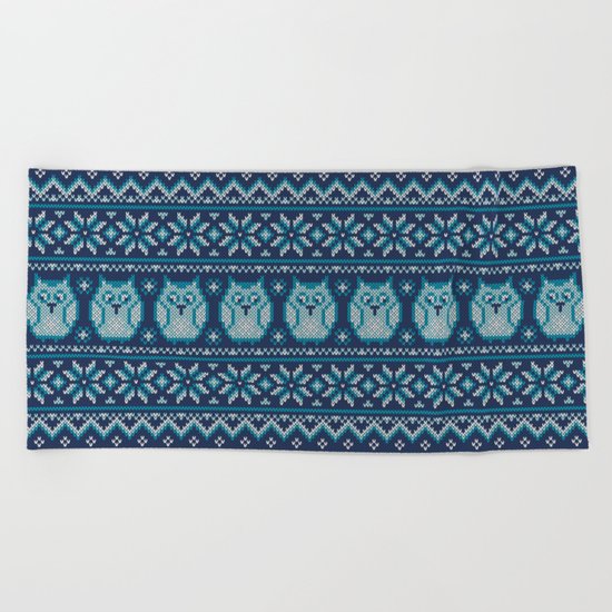 Owls winter knitted pattern Beach Towel