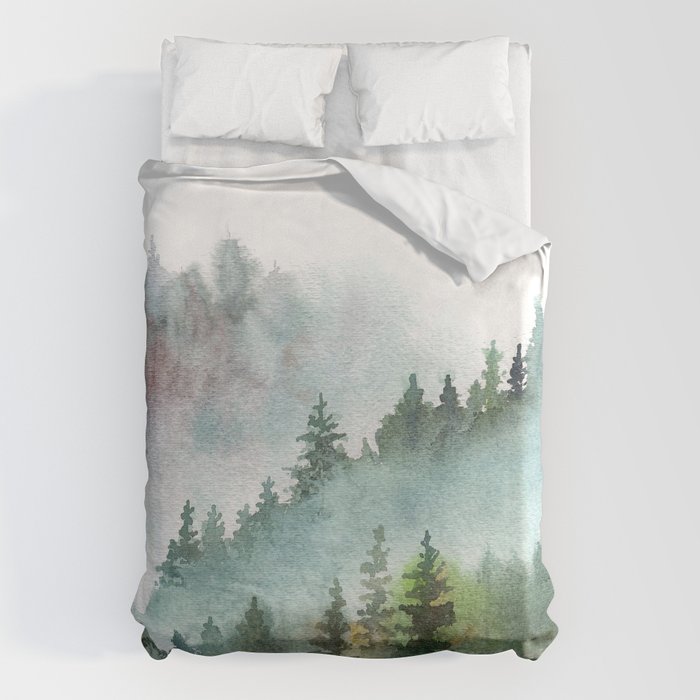Watercolor Pine Forest Mountains in the Fog Bettbezug | Gemälde, Aquarell, Bäume, Forest, Berge, Fog, Blau, Smokey, Landscape, Mist