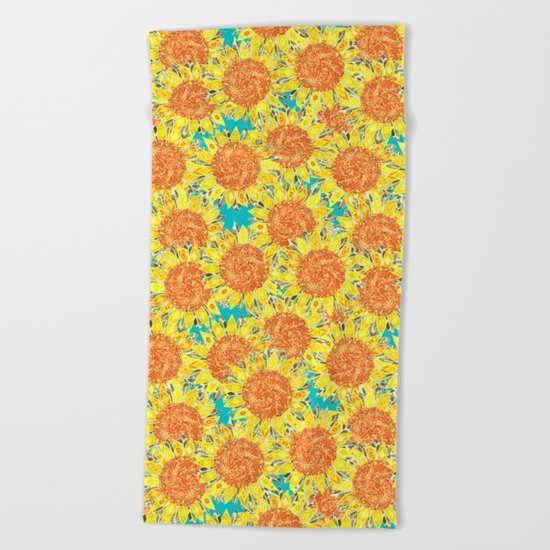 sunflower field Beach Towel