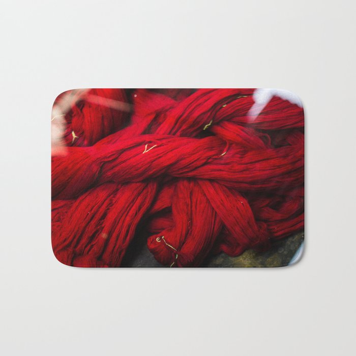 Red Dyeing Bath Mat