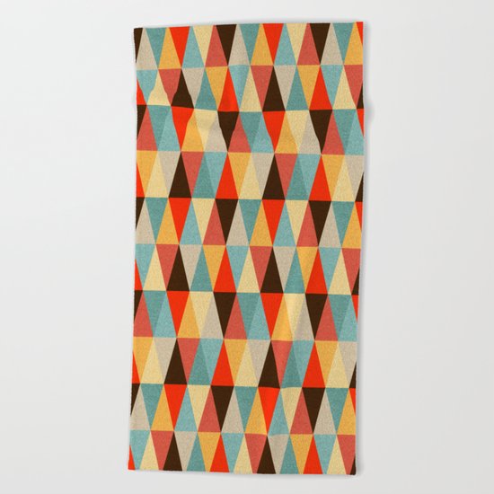 Red & Brown Geometric Triangle Pattern Beach Towel