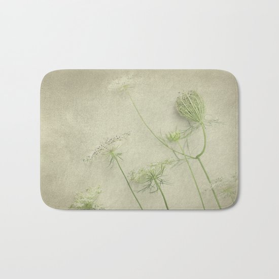 Queen Anne's Lace Flower Bath Mat