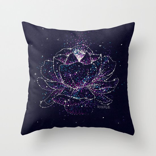 The Big Bloom Throw Pillow