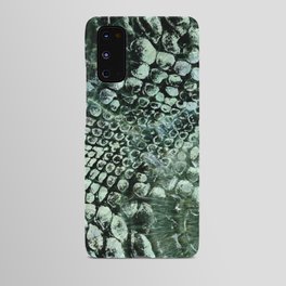 Faux pearly crocodile texture on green marble Android Case