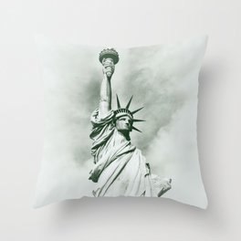 Statue of Liberty cx Throw Pillow