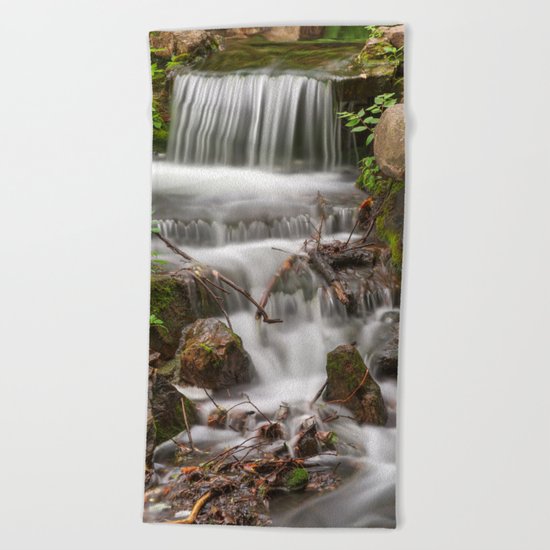 Jean-Drapeau Waterfall Beach Towel