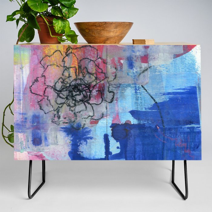 abstract luck N.o 3 Credenza