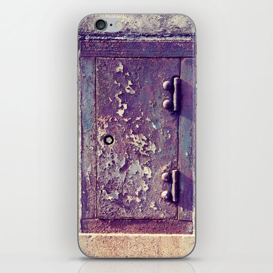 little door iPhone & iPod Skin
