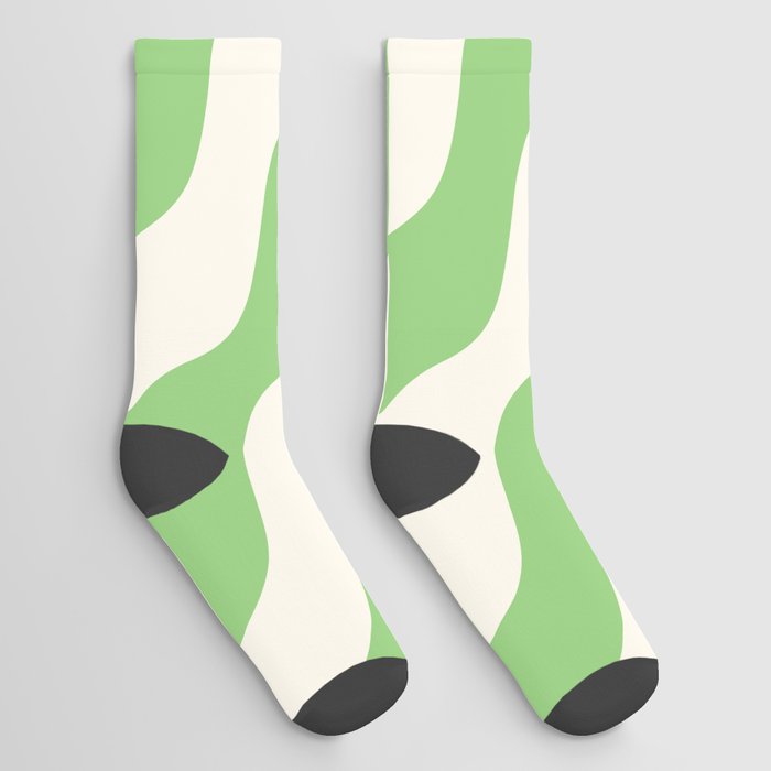 Retro Wavy Abstract Swirl Pattern in Green & White Socks