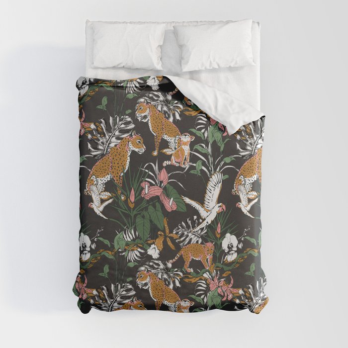 Leopards at night Duvet Cover