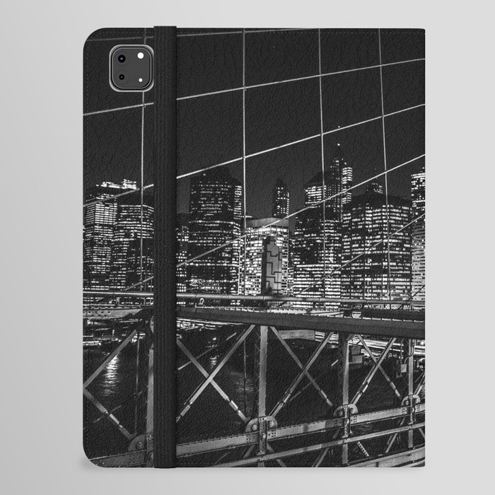 Brooklyn Bridge and Manhattan skyline in New York City at night black and white iPad Folio Case
