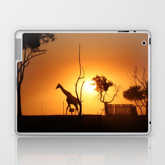 Sunset-ouette Laptop & iPad Skin