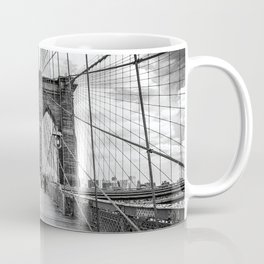 Brooklyn Bridge, New York City (rustic black & white) Mug
