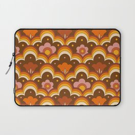 Retro 70s Flowers, Floral Pattern, Mid Century Modern Pattern Orange Brown Pink. Laptop Sleeve
