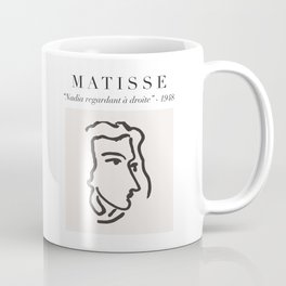 Matisse Minimalist Abstract Portrait Line Art - "Nadia regardant à droite" (Nadia Looking Right) Coffee Mug