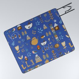 hygge cat and bird blue Picnic Blanket