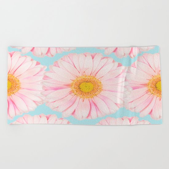 Pink summer flowers on a turquoise background - summer mood Beach Towel