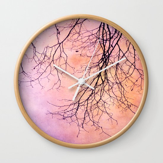 novembre Wall Clock