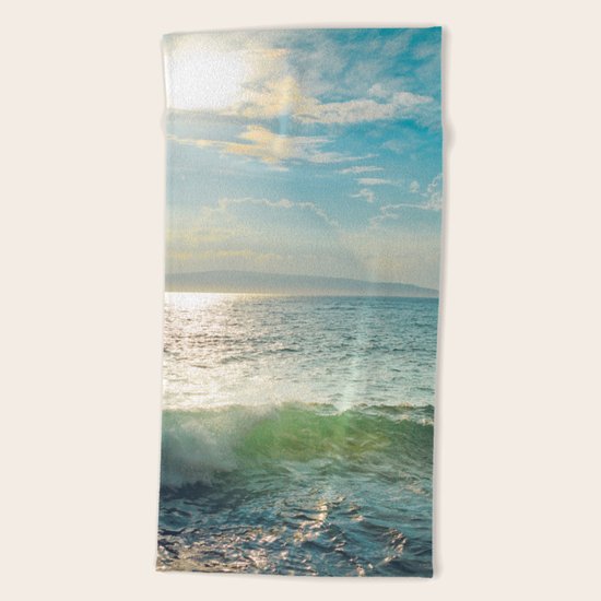 Pā'ako Beach Iridescence Beach Towel