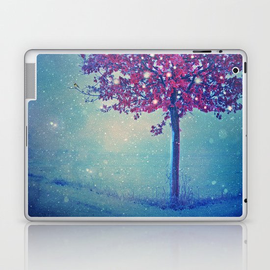 SONG OF THE WINTERBIRD Laptop & iPad Skin