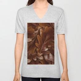 Seamless pattern with  brown oak leafs V Neck T Shirt