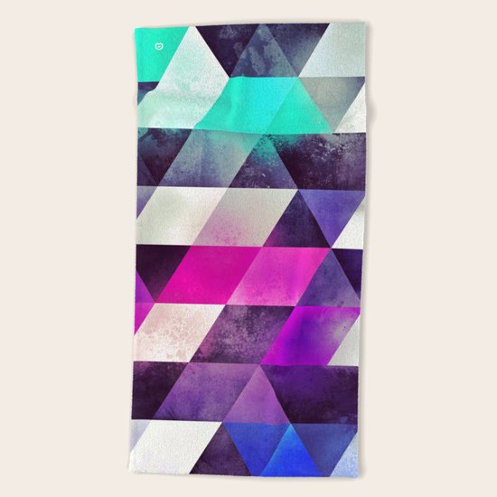 brykyn hyyrt Beach Towel