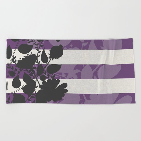FLORAL IN VIOLET Beach Towel