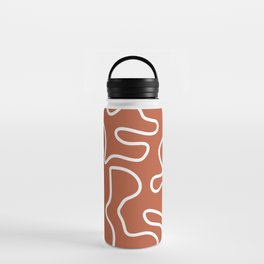 Squiggle Maze Minimalist Abstract Pattern in Clay Rust Terracotta Water Bottle