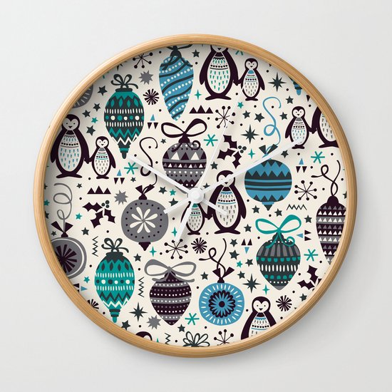 Silver Trinklets Wall Clock