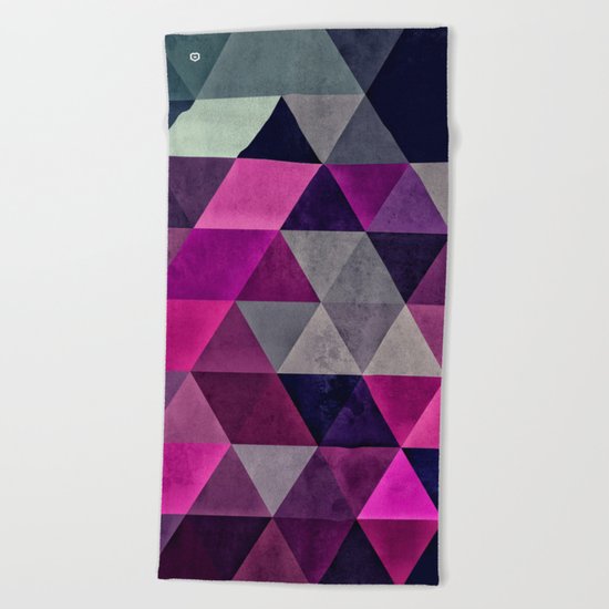 hylyoxrype Beach Towel