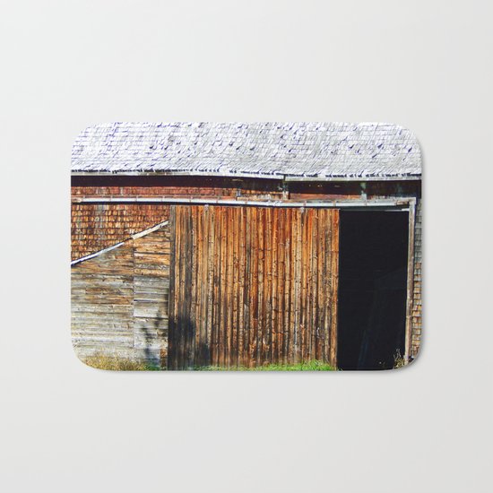 Open Barn Door Bath Mat