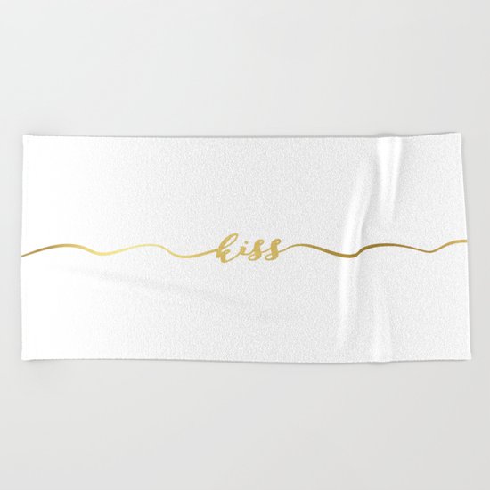 golden kiss Beach Towel