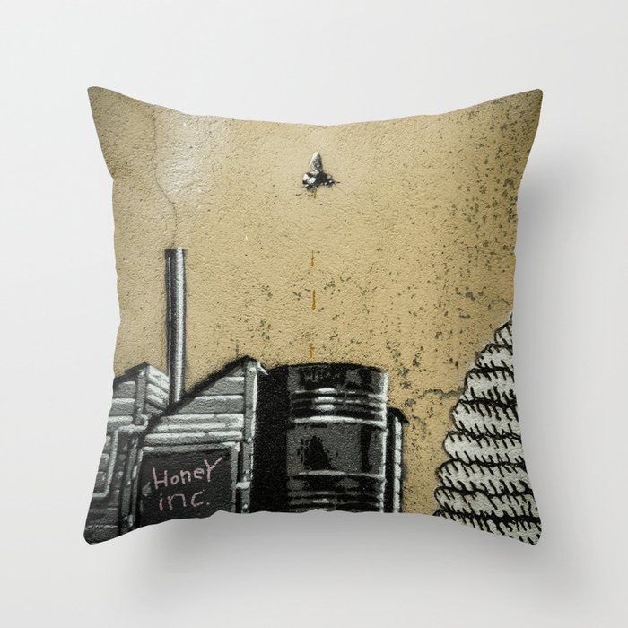 Working bee Throw Pillow