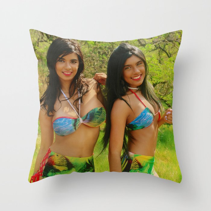 [ BIODIVERSE.CO ] Colombian Exotic Sexy Girls Throw Pillow
