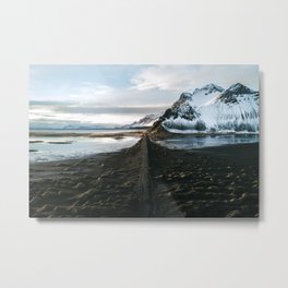 Mountain beach road in Iceland - Landscape Photography Metal Print | Nature, North, Travel, Mountains, Roadtrip, Mountain, Outdoors, Black, Beach, Landscape 