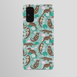 How We Love Each Otter - Mint Background Android Case