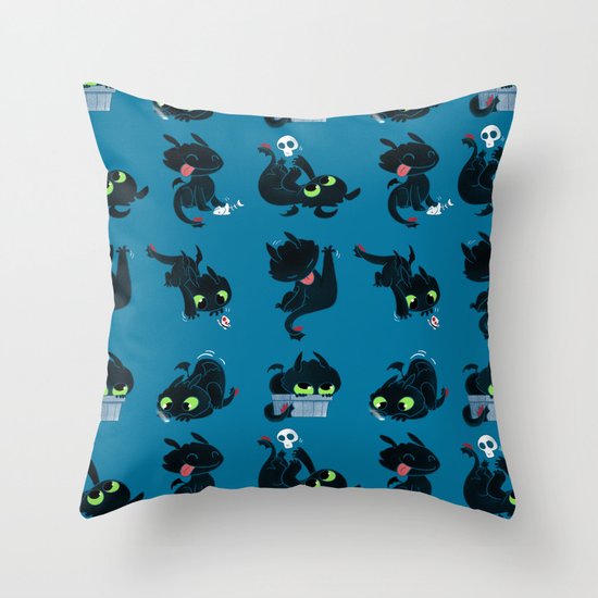 I'm a dragon person Throw Pillow