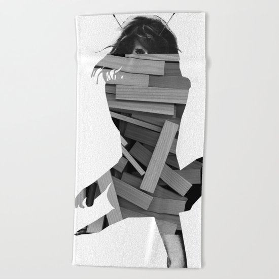 bulid a dream Beach Towel