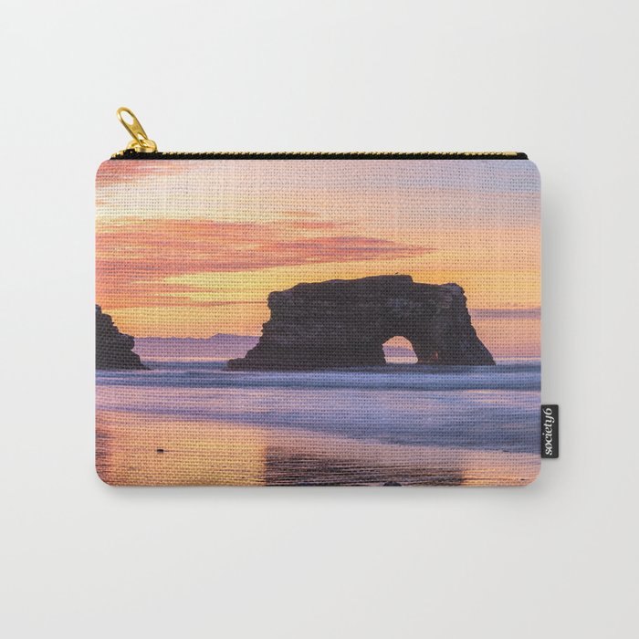 Silhouette Natural Bridge Carry-All Pouch