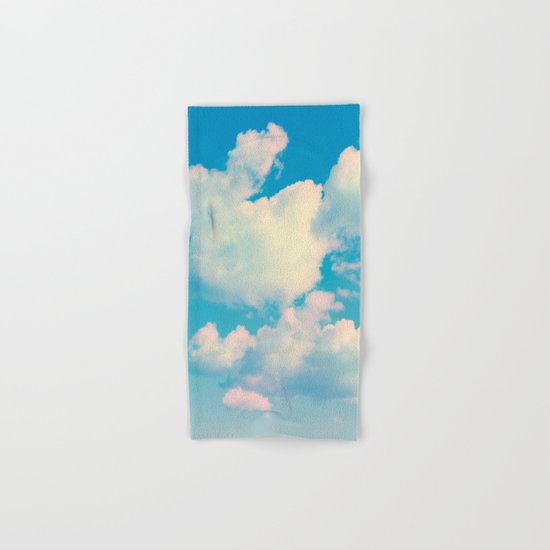 The Colour of Clouds 04 Hand & Bath Towel