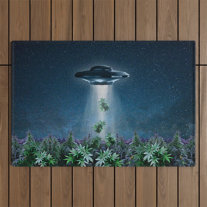 Stoner Aliens Outdoor Rug